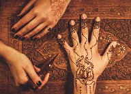 Henna Hand Application